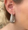 Imagem de Brinco argola click cravejada  zircônia - 0526443 -